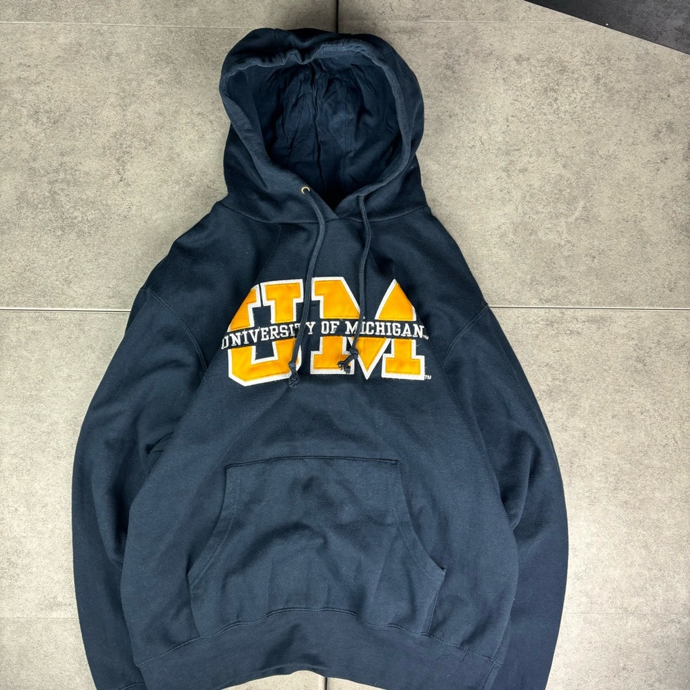 Y2k navy u of m spellout hoodie